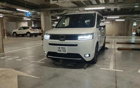 Honda Stepwgn, 2022 год, 3 550 000 рублей, 6 фотография