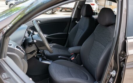 Hyundai Solaris II рестайлинг, 2015 год, 1 130 000 рублей, 10 фотография