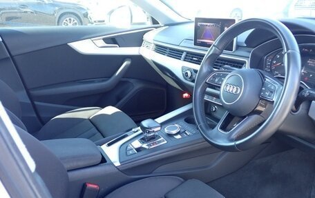 Audi A4, 2017 год, 1 300 000 рублей, 2 фотография