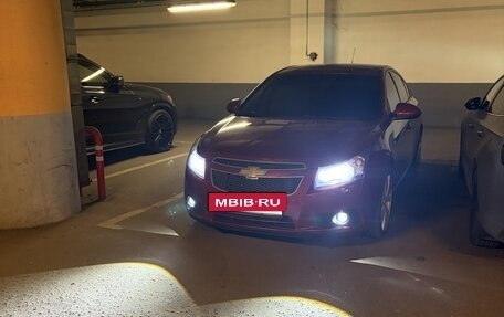 Chevrolet Cruze II, 2011 год, 800 000 рублей, 9 фотография