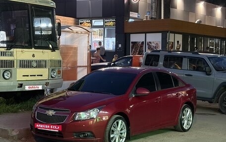 Chevrolet Cruze II, 2011 год, 800 000 рублей, 12 фотография