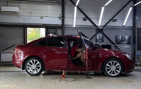 Chevrolet Cruze II, 2011 год, 800 000 рублей, 14 фотография