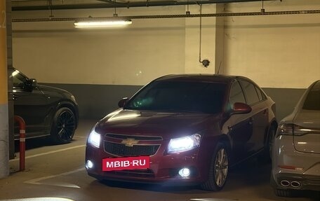 Chevrolet Cruze II, 2011 год, 800 000 рублей, 17 фотография