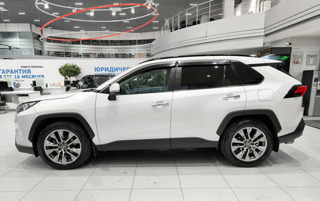 Toyota RAV4, 2019 год, 2 850 000 рублей, 10 фотография