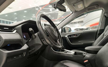 Toyota RAV4, 2019 год, 2 850 000 рублей, 20 фотография