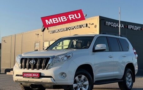 Toyota Land Cruiser Prado 150 рестайлинг 2, 2015 год, 3 980 000 рублей, 1 фотография