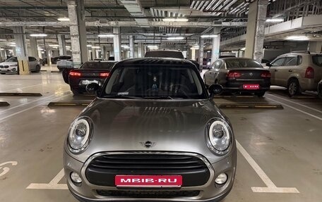 MINI Hatch, 2016 год, 1 300 000 рублей, 1 фотография
