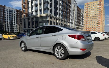Hyundai Solaris II рестайлинг, 2013 год, 1 150 000 рублей, 9 фотография