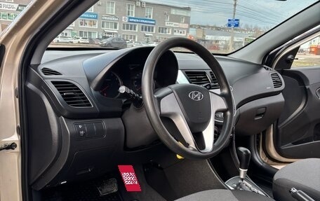 Hyundai Solaris II рестайлинг, 2012 год, 650 000 рублей, 5 фотография