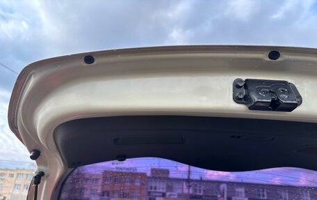 Hyundai Solaris II рестайлинг, 2012 год, 650 000 рублей, 17 фотография