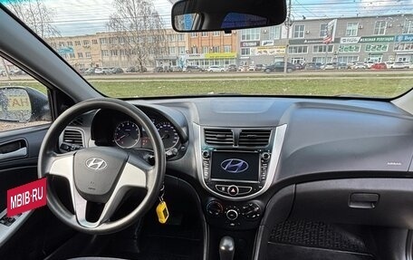 Hyundai Solaris II рестайлинг, 2012 год, 650 000 рублей, 33 фотография