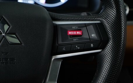 Mitsubishi Outlander, 2023 год, 3 699 050 рублей, 22 фотография