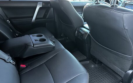 Toyota Land Cruiser Prado 150 рестайлинг 2, 2015 год, 3 980 000 рублей, 19 фотография