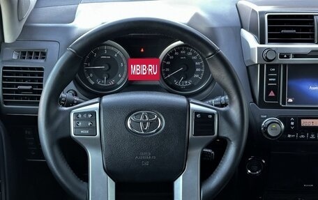 Toyota Land Cruiser Prado 150 рестайлинг 2, 2015 год, 3 980 000 рублей, 12 фотография