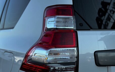 Toyota Land Cruiser Prado 150 рестайлинг 2, 2015 год, 3 980 000 рублей, 23 фотография