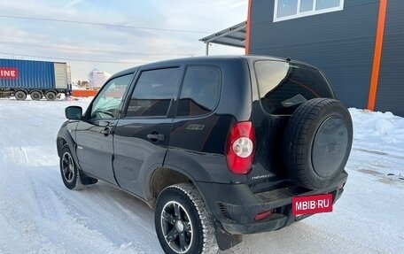Chevrolet Niva I рестайлинг, 2016 год, 700 000 рублей, 3 фотография
