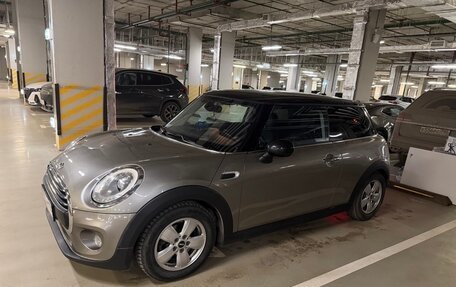 MINI Hatch, 2016 год, 1 300 000 рублей, 3 фотография
