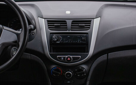 Hyundai Solaris II рестайлинг, 2013 год, 945 000 рублей, 14 фотография