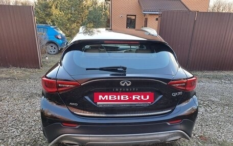 Infiniti QX30, 2017 год, 2 450 000 рублей, 4 фотография