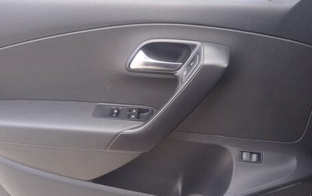 Volkswagen Polo VI (EU Market), 2014 год, 590 000 рублей, 13 фотография