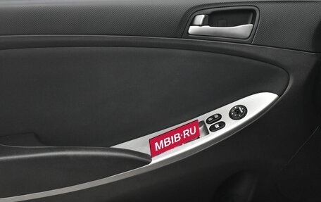 Hyundai Solaris II рестайлинг, 2015 год, 1 140 000 рублей, 9 фотография