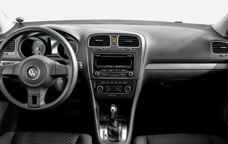 Volkswagen Golf VI, 2011 год, 850 000 рублей, 11 фотография