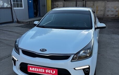 KIA Rio IV, 2017 год, 1 100 000 рублей, 1 фотография