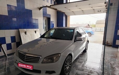 Mercedes-Benz C-Класс, 2008 год, 800 000 рублей, 1 фотография