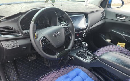 Hyundai Solaris II рестайлинг, 2017 год, 930 000 рублей, 11 фотография