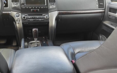 Toyota Land Cruiser 200, 2008 год, 2 350 000 рублей, 5 фотография