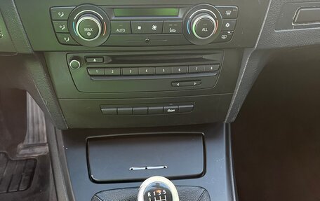 BMW 3 серия, 2009 год, 1 300 000 рублей, 34 фотография