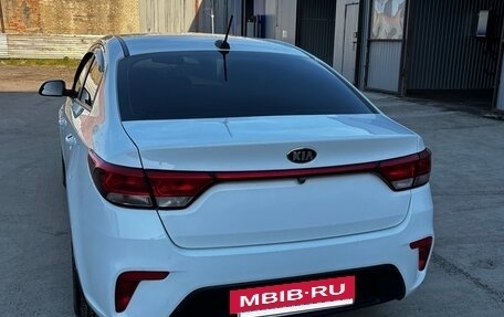 KIA Rio IV, 2017 год, 1 100 000 рублей, 3 фотография