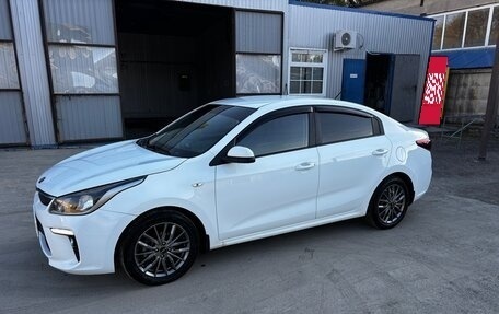 KIA Rio IV, 2017 год, 1 100 000 рублей, 5 фотография