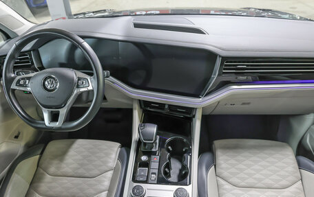 Volkswagen Touareg III, 2020 год, 4 998 000 рублей, 13 фотография