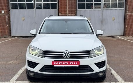 Volkswagen Touareg III, 2015 год, 2 400 000 рублей, 2 фотография