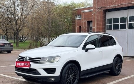 Volkswagen Touareg III, 2015 год, 2 400 000 рублей, 3 фотография