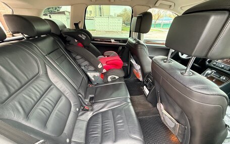 Volkswagen Touareg III, 2015 год, 2 400 000 рублей, 15 фотография