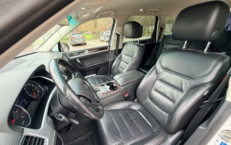 Volkswagen Touareg III, 2015 год, 2 400 000 рублей, 17 фотография