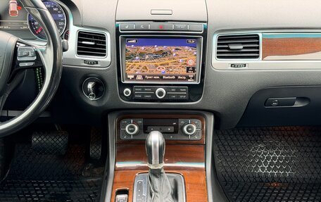 Volkswagen Touareg III, 2015 год, 2 400 000 рублей, 13 фотография