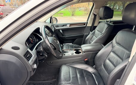 Volkswagen Touareg III, 2015 год, 2 400 000 рублей, 18 фотография