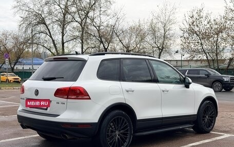 Volkswagen Touareg III, 2015 год, 2 400 000 рублей, 8 фотография