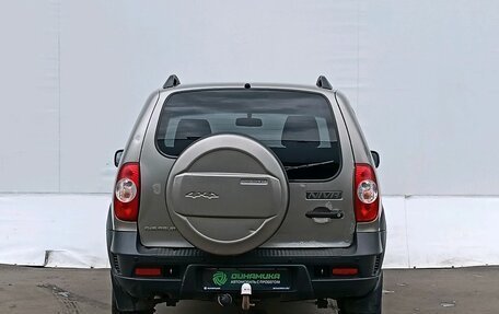 Chevrolet Niva I рестайлинг, 2017 год, 635 000 рублей, 6 фотография