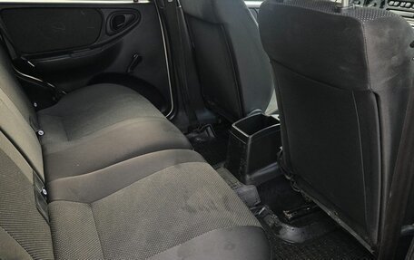 Chevrolet Niva I рестайлинг, 2017 год, 635 000 рублей, 10 фотография