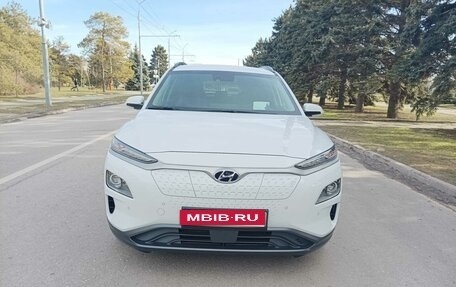 Hyundai Kona I, 2020 год, 2 650 000 рублей, 1 фотография