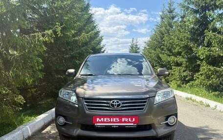 Toyota RAV4, 2011 год, 1 350 000 рублей, 2 фотография
