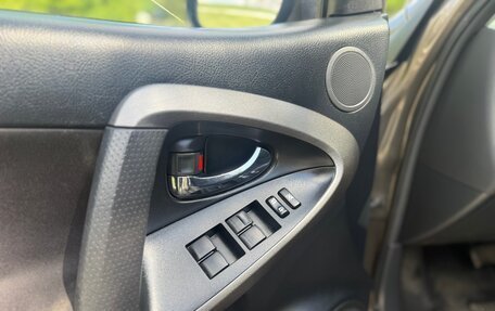 Toyota RAV4, 2011 год, 1 350 000 рублей, 15 фотография