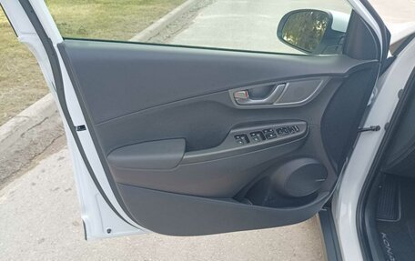 Hyundai Kona I, 2020 год, 2 650 000 рублей, 4 фотография