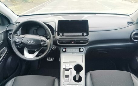 Hyundai Kona I, 2020 год, 2 650 000 рублей, 13 фотография