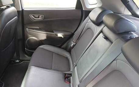 Hyundai Kona I, 2020 год, 2 650 000 рублей, 14 фотография