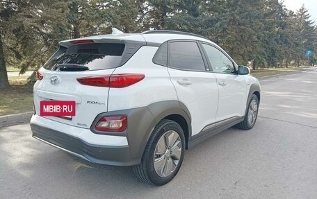Hyundai Kona I, 2020 год, 2 650 000 рублей, 8 фотография